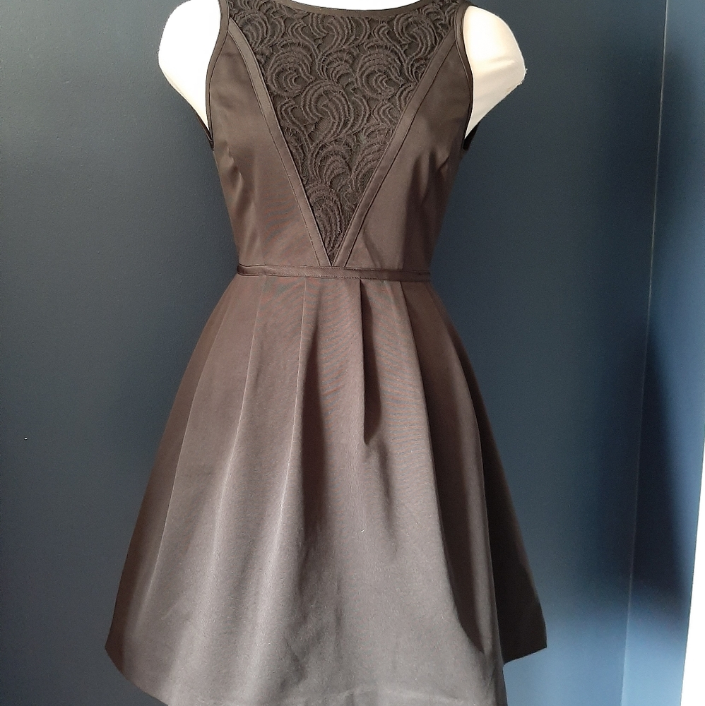 Dynamite xs dress - Picture 1 of 3